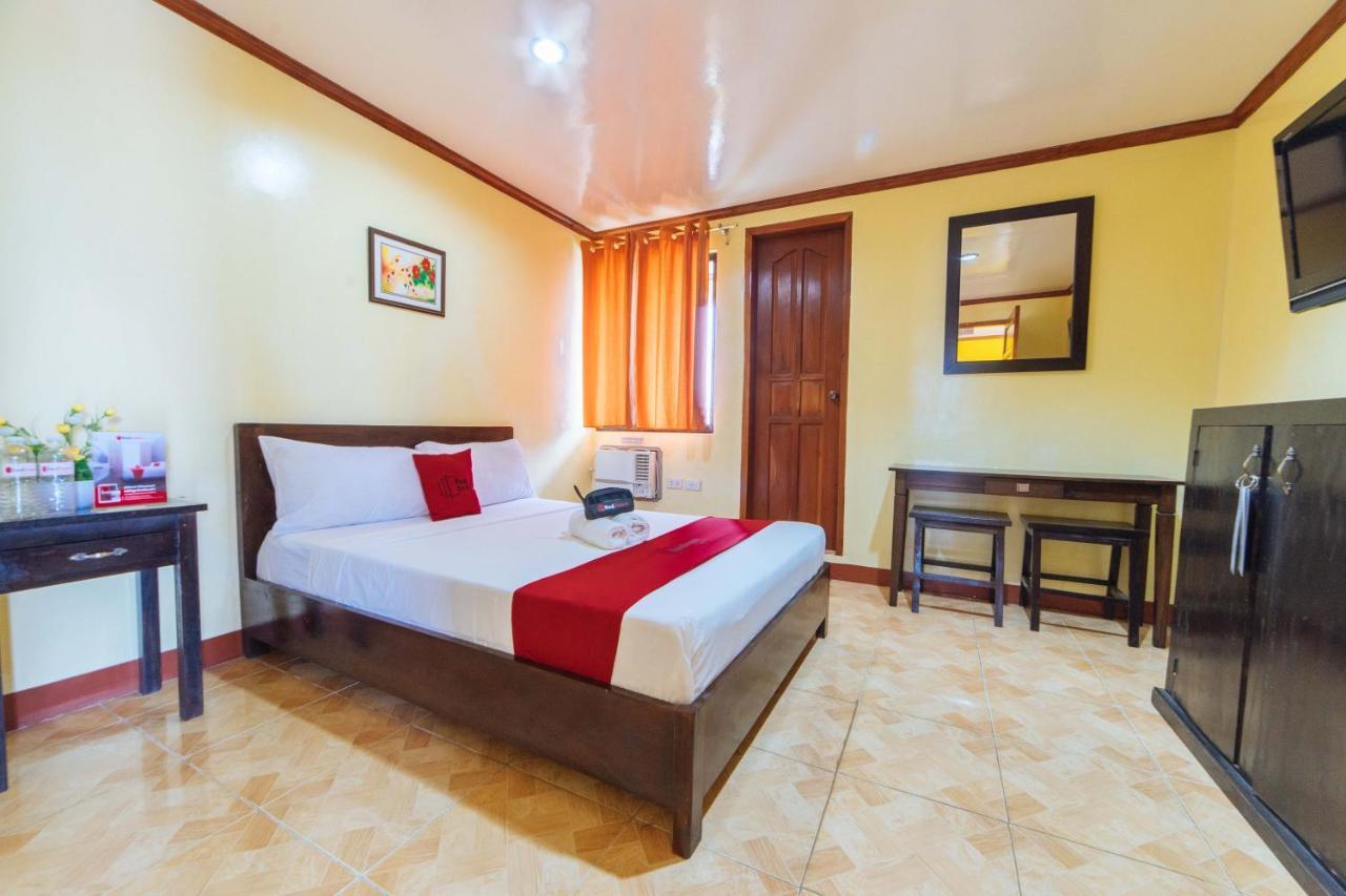 Reddoorz Near Golden Sarok Shrine Hotel Kalibo Kültér fotó