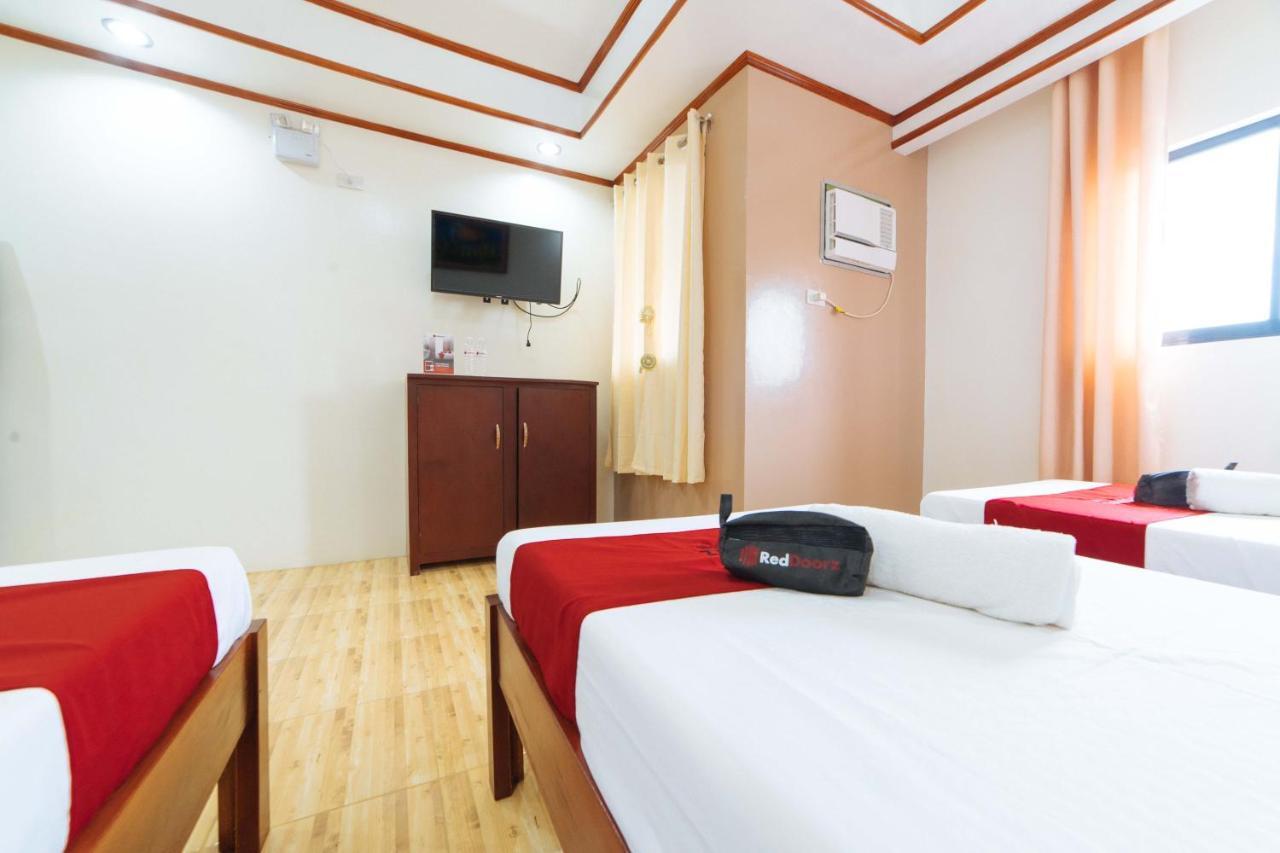 Reddoorz Near Golden Sarok Shrine Hotel Kalibo Kültér fotó