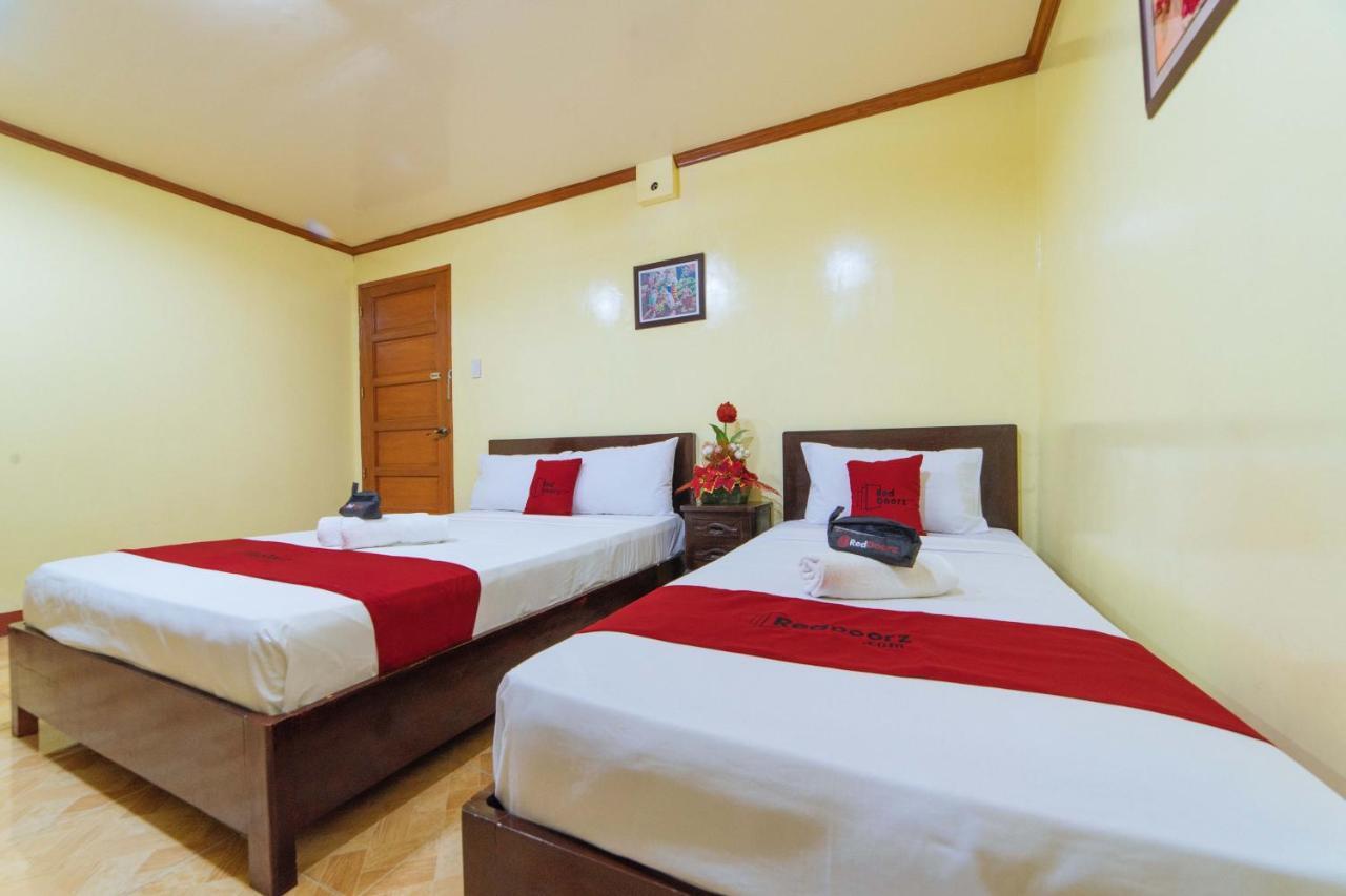 Reddoorz Near Golden Sarok Shrine Hotel Kalibo Kültér fotó