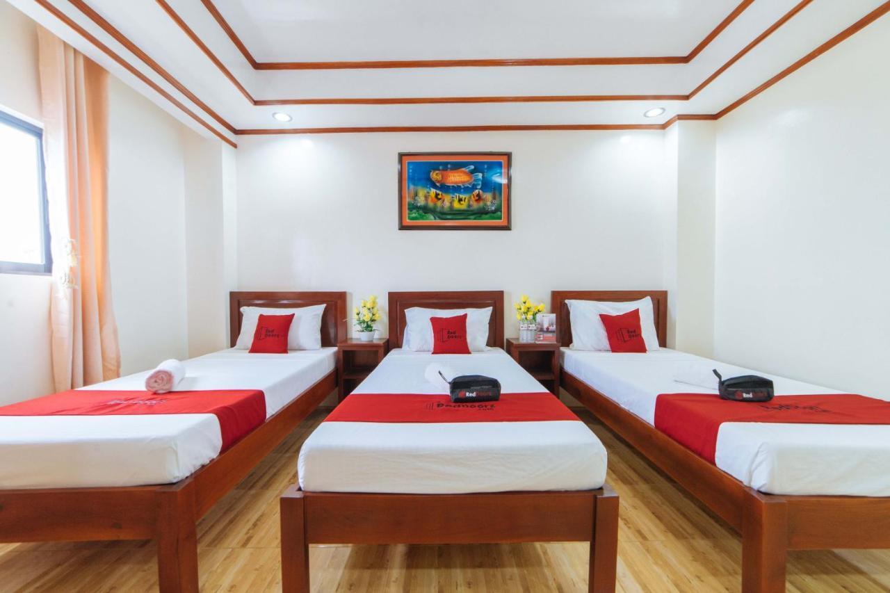 Reddoorz Near Golden Sarok Shrine Hotel Kalibo Kültér fotó