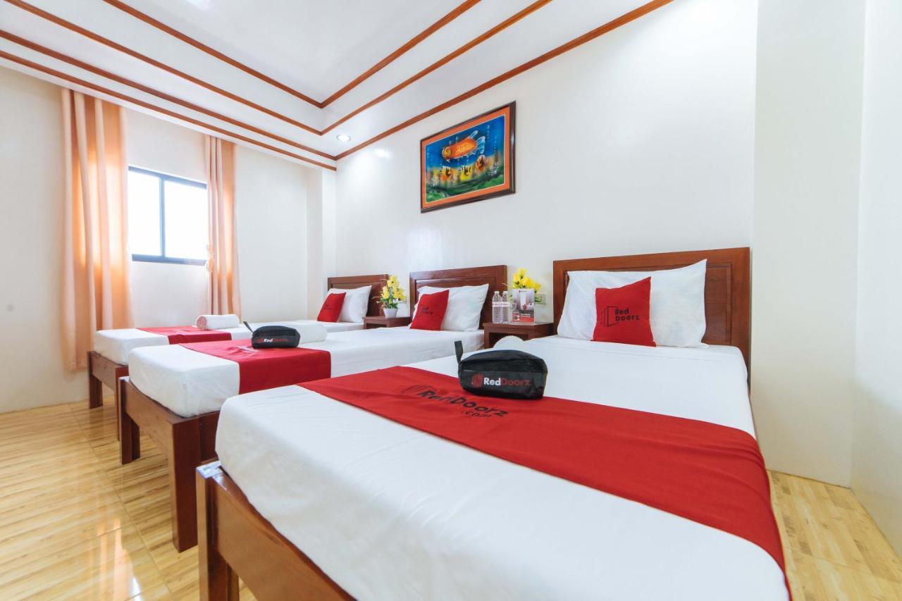 Reddoorz Near Golden Sarok Shrine Hotel Kalibo Kültér fotó